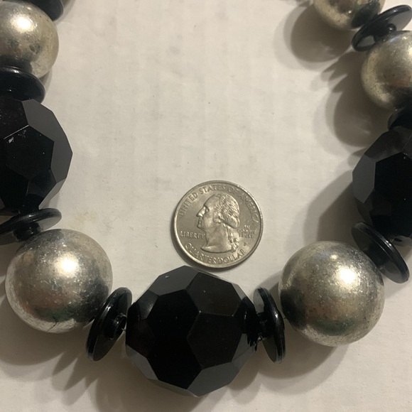 Black & Silver Chunky Statement necklace - Picture 5 of 5